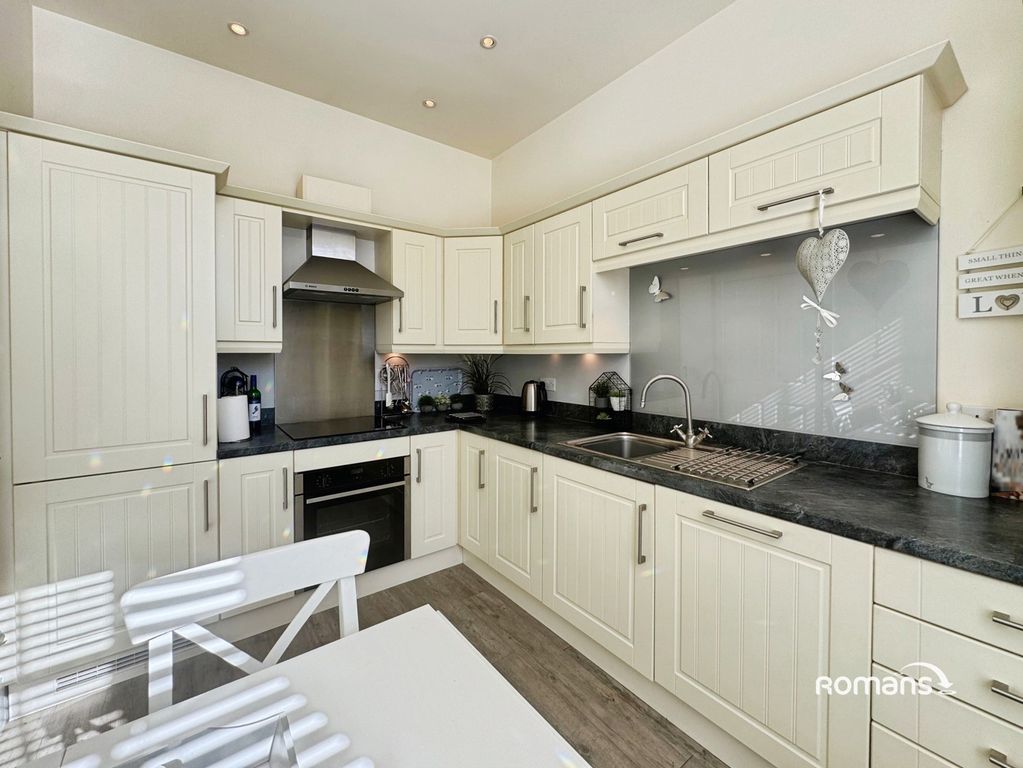 Property photo 3 of 19 Pbox-Img.Jpg