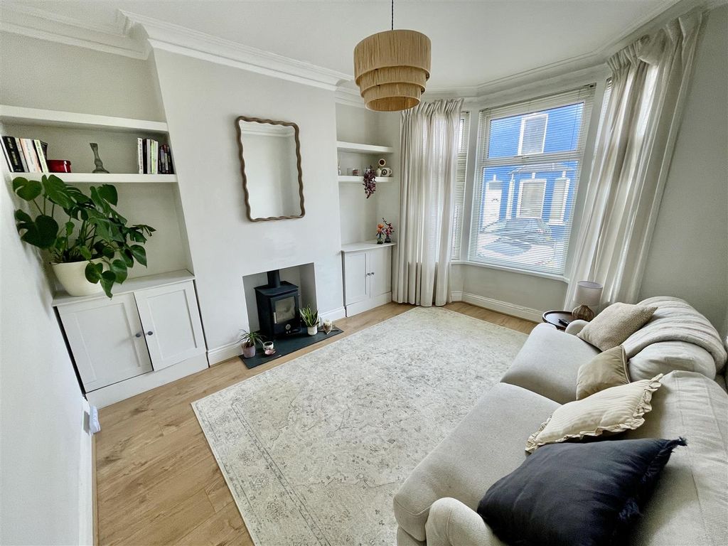 Property photo 2 of 20 Fullsizerender.Jpeg