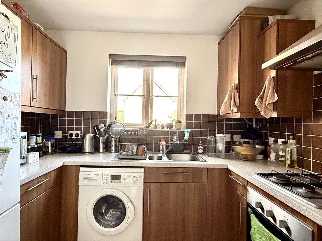 Property photo 2 of 6 Picture No. 08