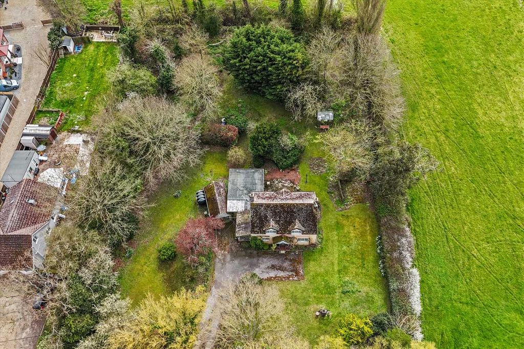 Property photo 2 of 20