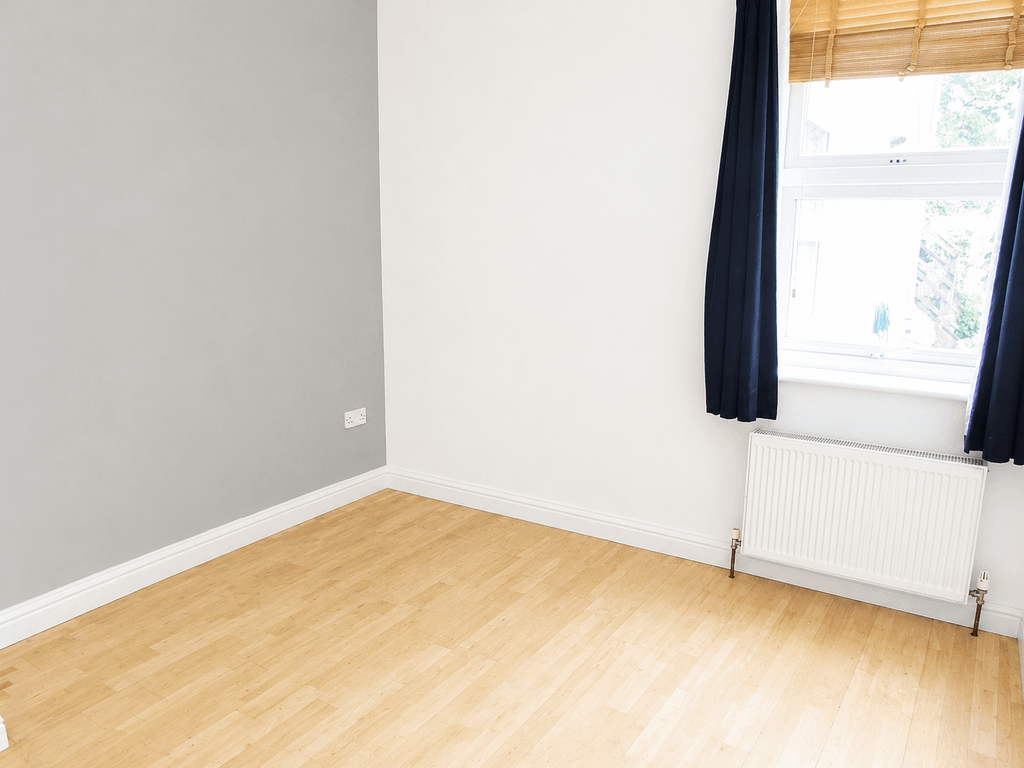 Property photo 3 of 7 3