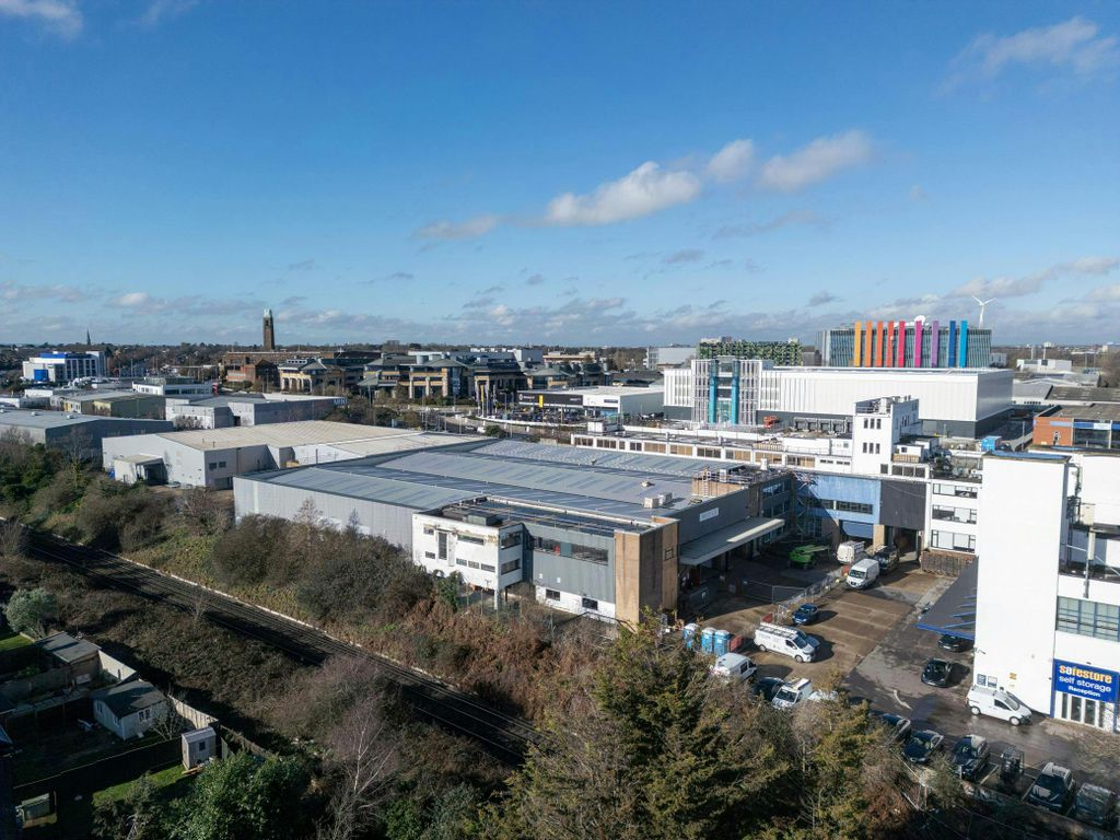 Property photo 3 of 10 Great West Trading Estate 5.Jpg