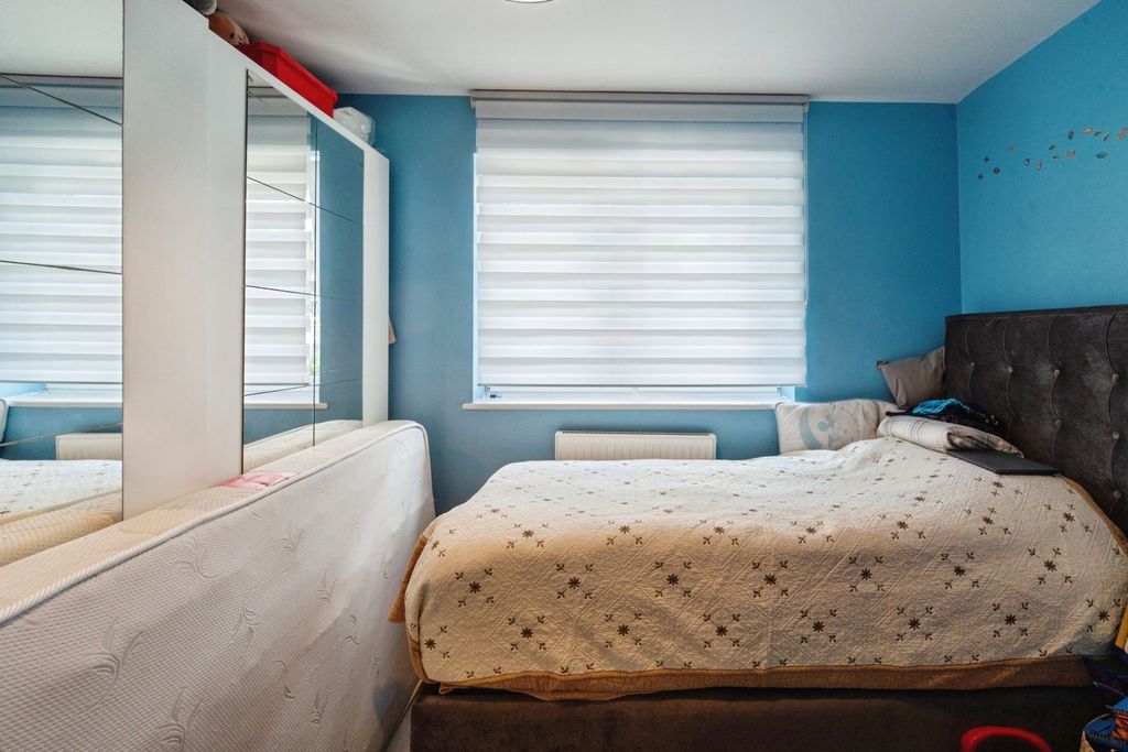 Property photo 3 of 15 Pbox-Img.Jpg