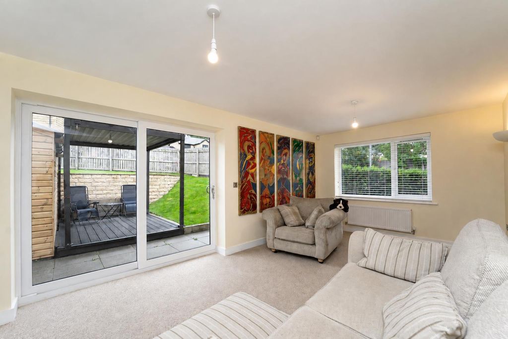 Property photo 3 of 30 Ca0E9E54-524C-47F8-B668-D12727F613Dd.Png
