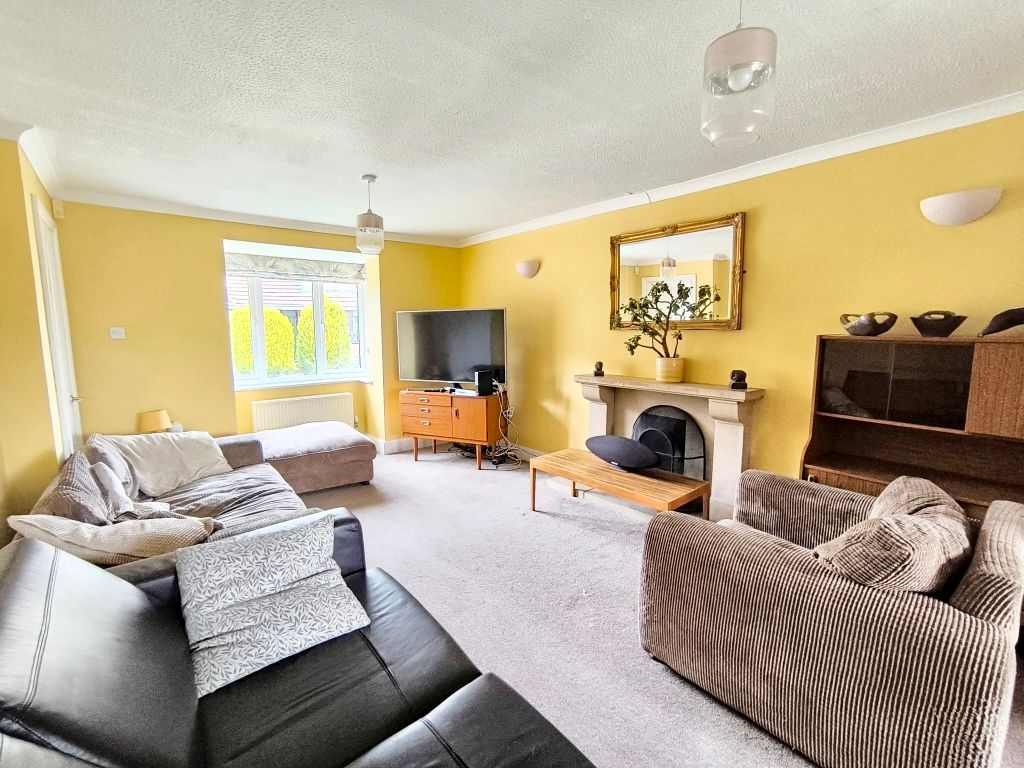Property photo 2 of 12 Image