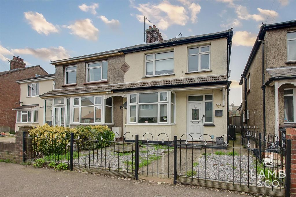 Property photo 1 of 17