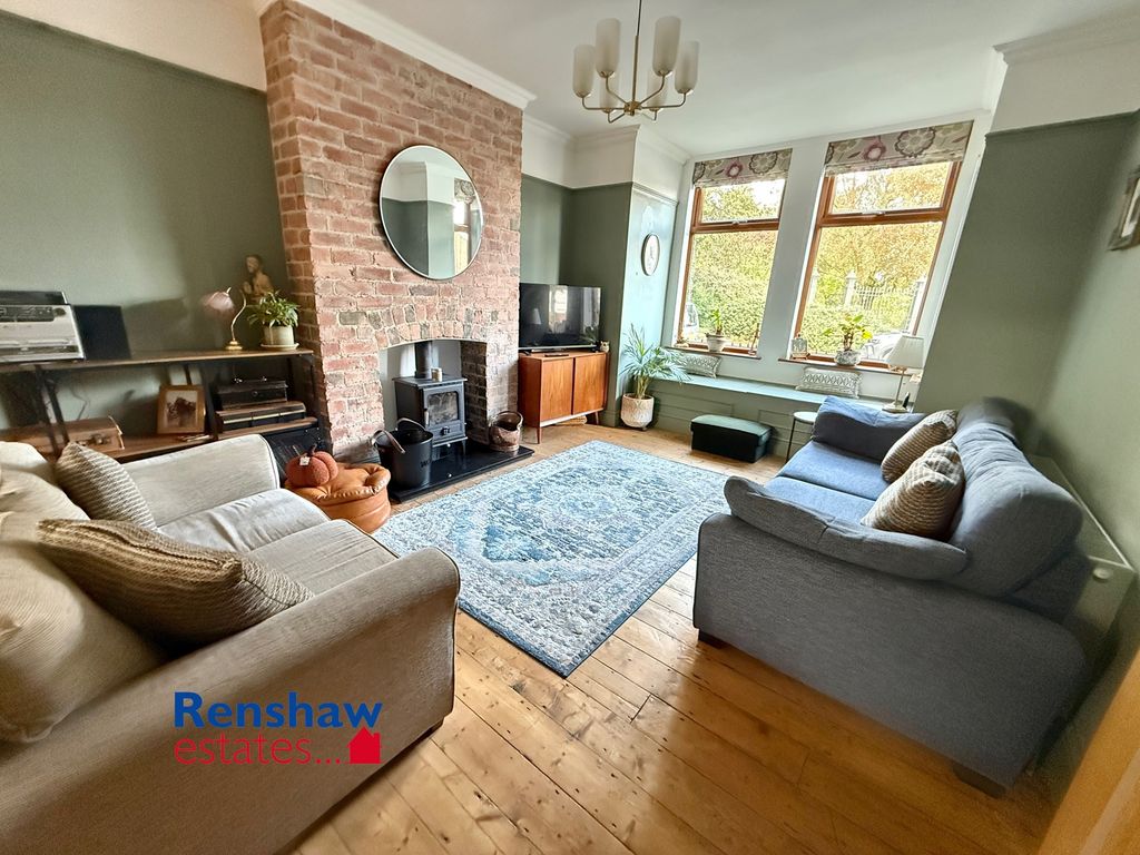 Property photo 1 of 19 L (1)