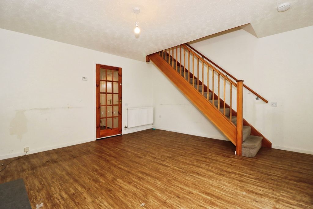 Property photo 2 of 12 Pbox-Img.Jpg