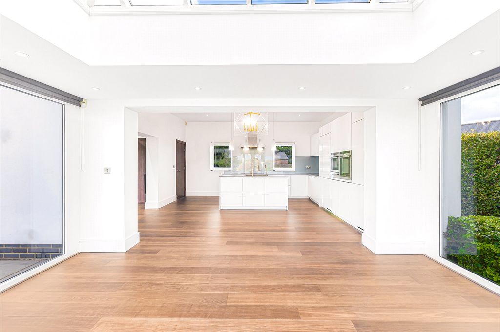 Property photo 3 of 36 Picture No. 82