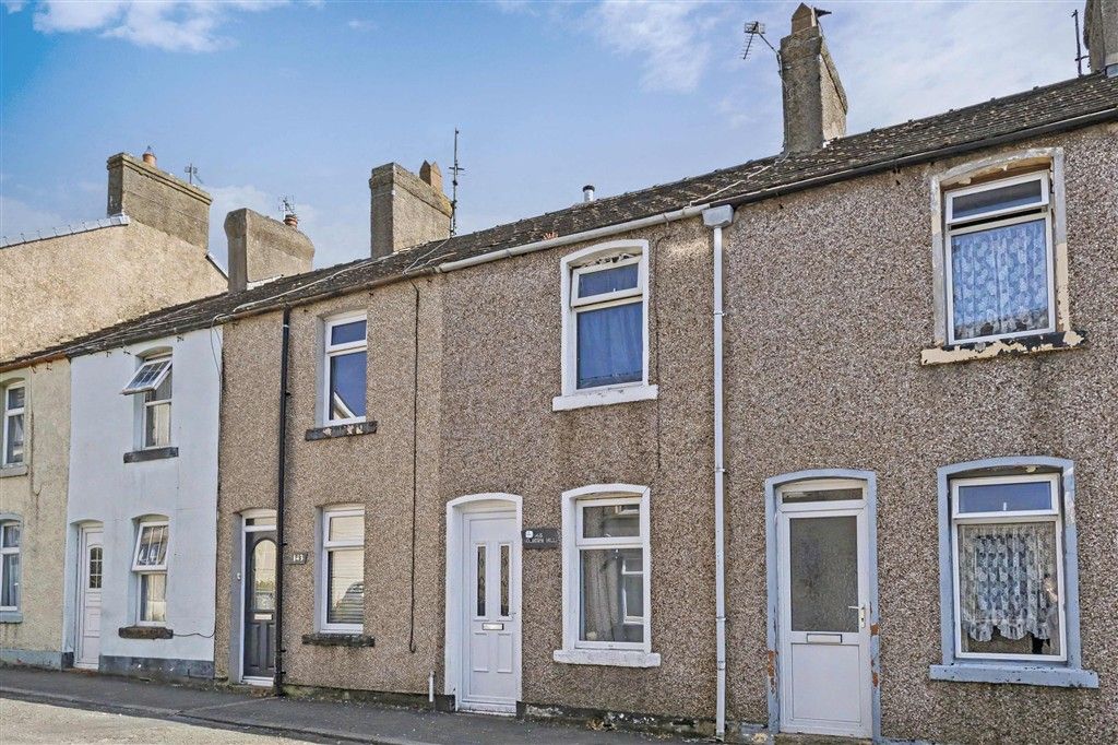 Property photo 1 of 5