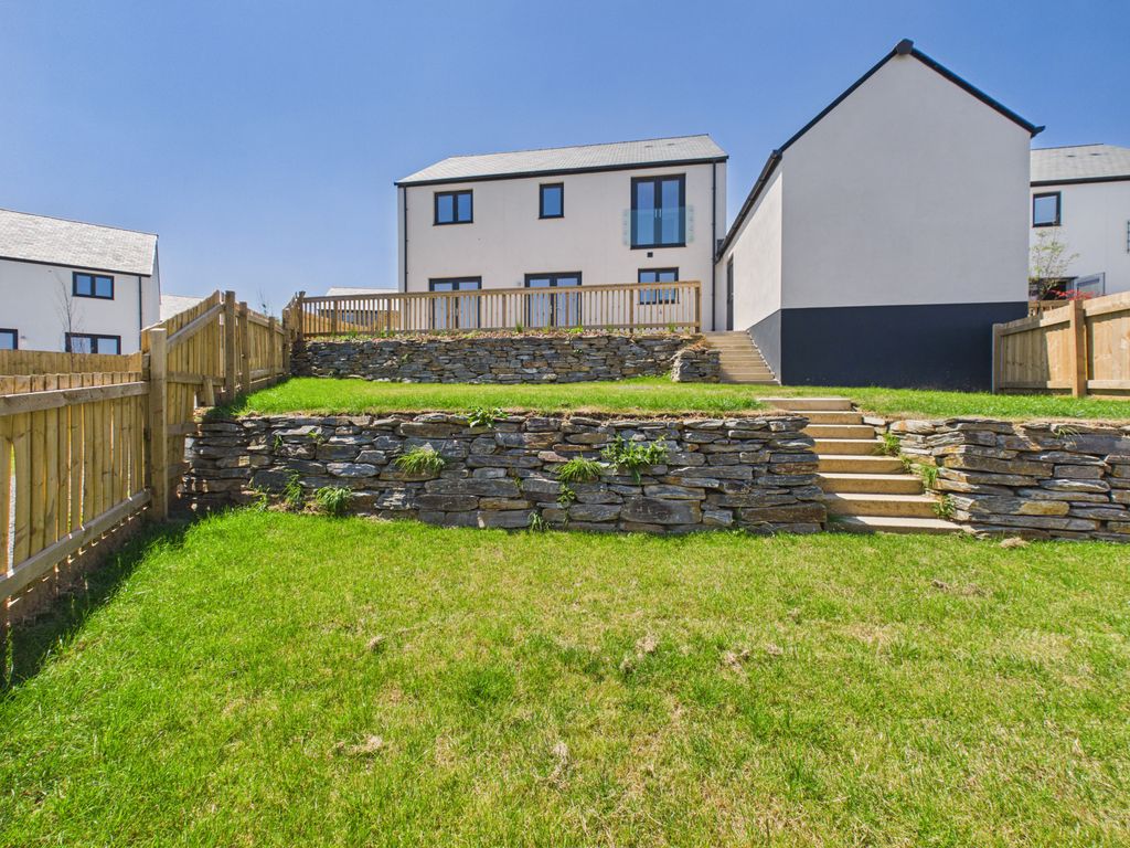 Property photo 3 of 22