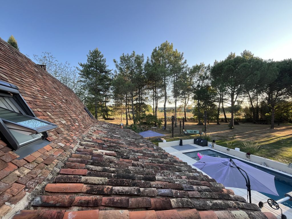 Property photo 3 of 18