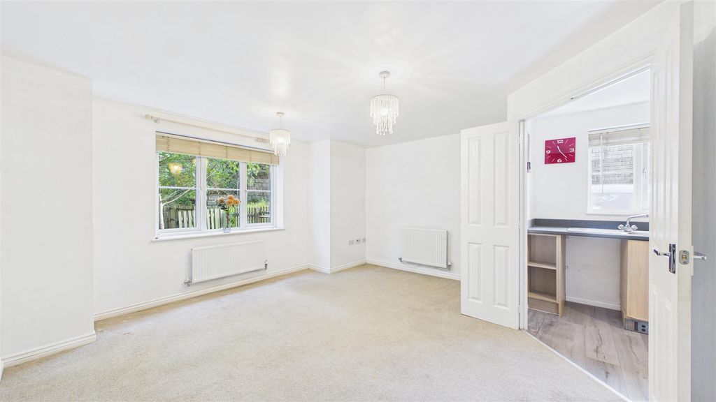 Property photo 2 of 23 Cam05101G0-Pr0159-Still005.Jpg