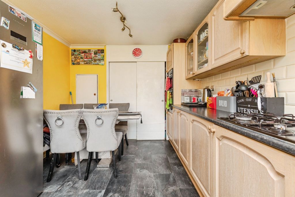 Property photo 3 of 22