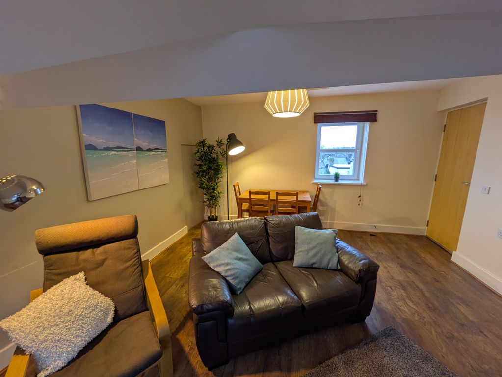 Property photo 2 of 9 Flat D Lounge