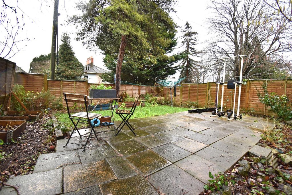 Property photo 2 of 14