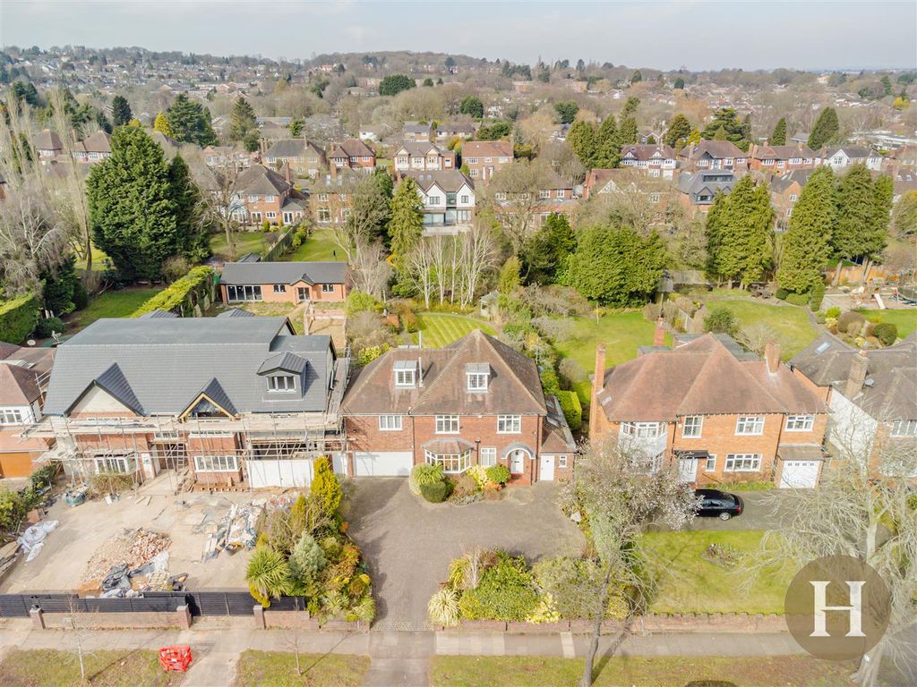 Property photo 3 of 60 Hadleigh Estate Agents-84.Jpg