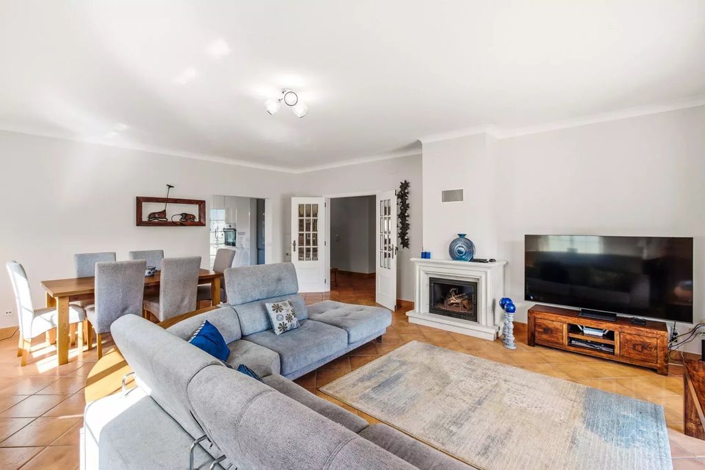 Property photo 2 of 58