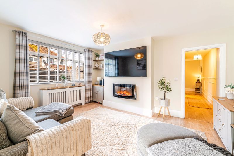 Property photo 3 of 20 Photo 11