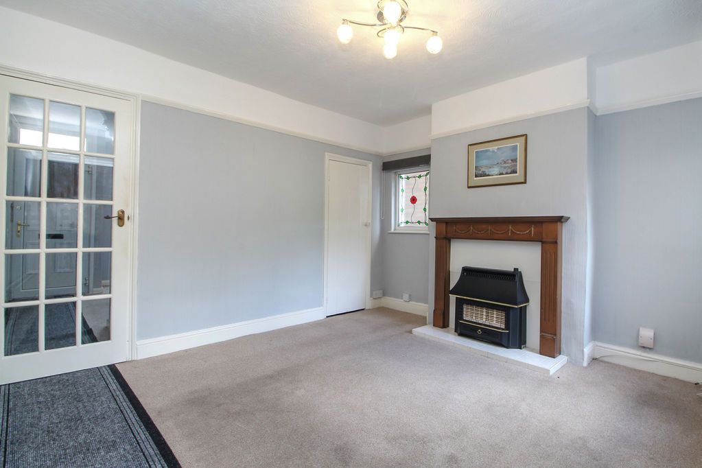 Property photo 3 of 12 Dining Room