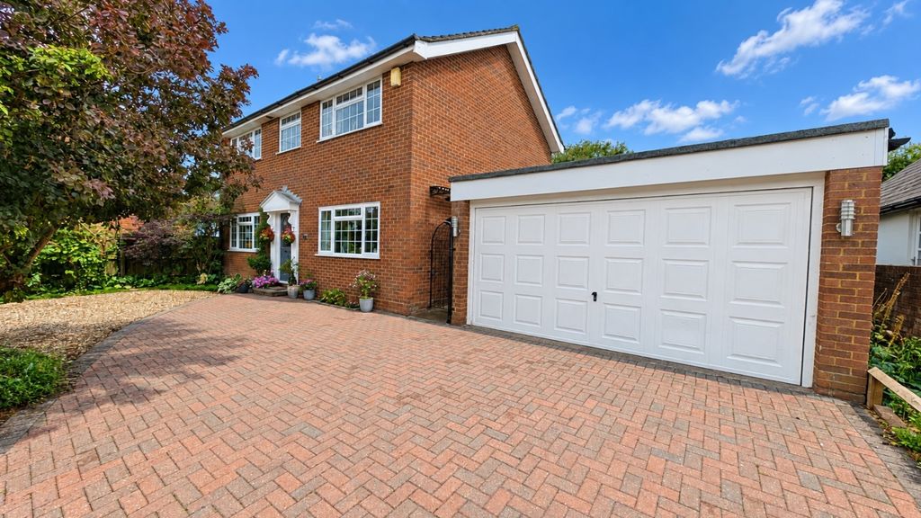 Property photo 1 of 25 St George Front Shot