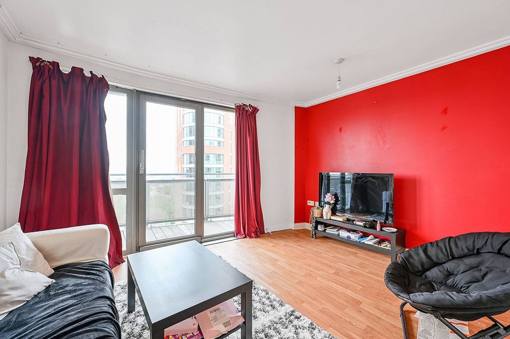Property photo 2 of 9