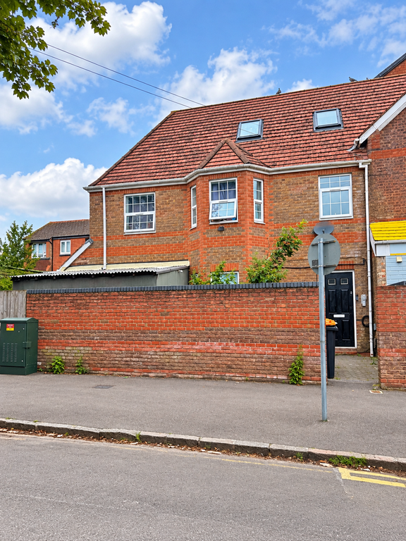 Property photo 1 of 6
