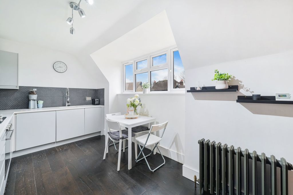 Additional image 6 of 2 bed flat for saleHigh Street, Old Oxted, Oxted RH8