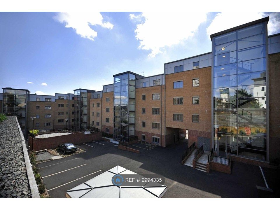Property photo 2 of 8 Car Park