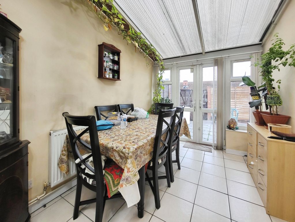 Property photo 3 of 13 Conservatory