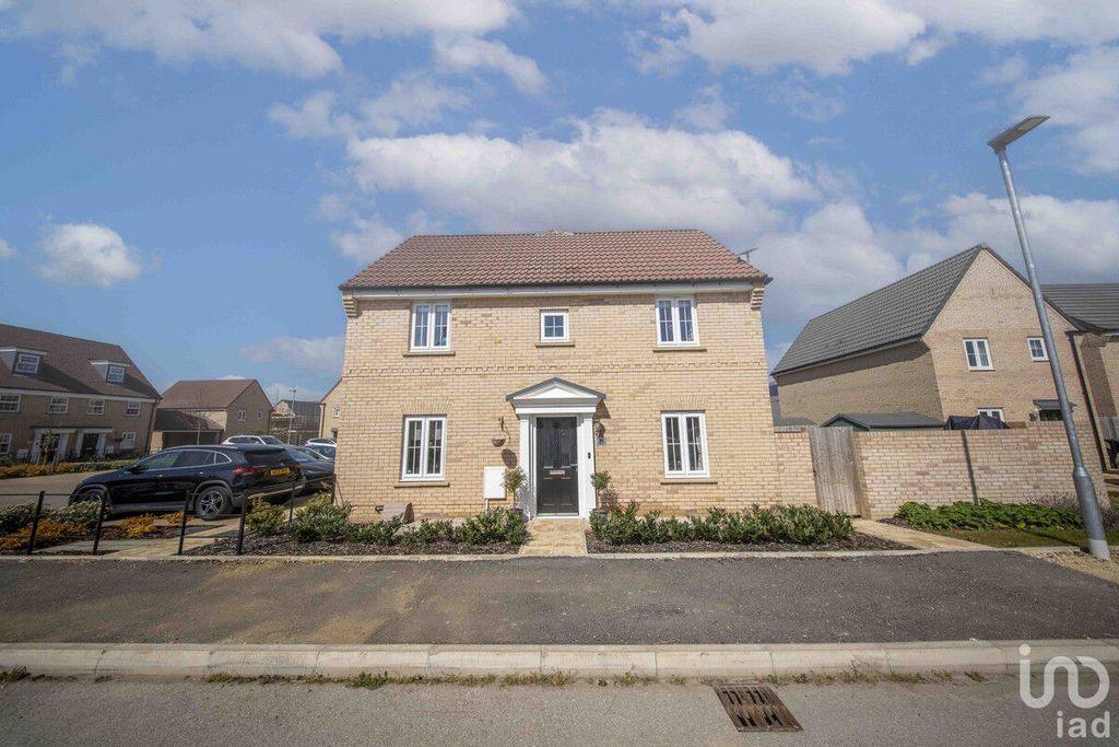 Property photo 1 of 19