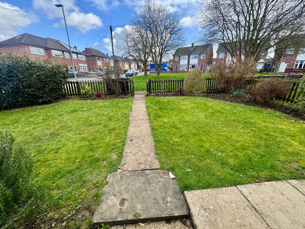 Property photo 2 of 21