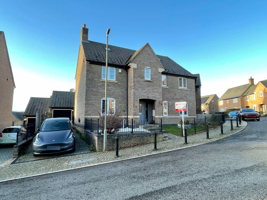 Property photo 1 of 24