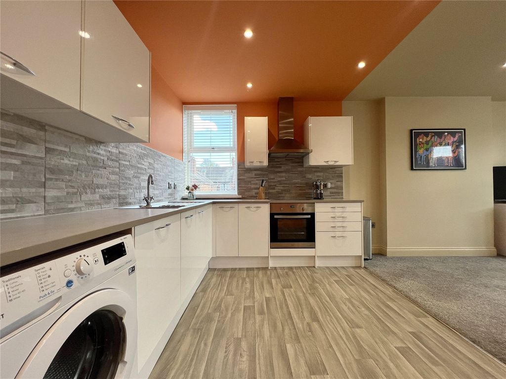 Property photo 2 of 11 Picture No. 05