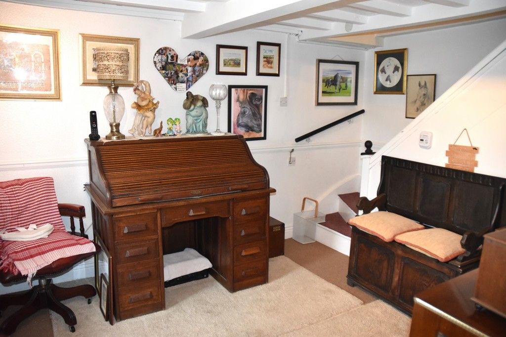 Property photo 3 of 28
