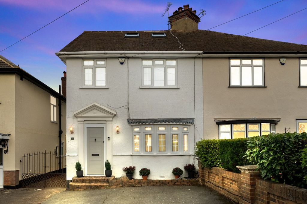 Property photo 2 of 19