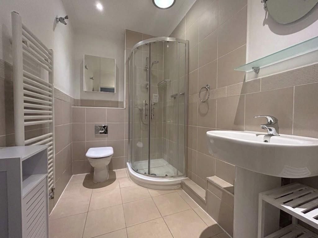 Property photo 3 of 7 5.Jpg