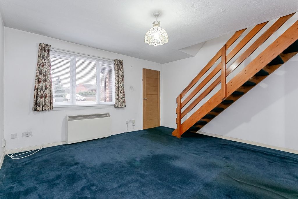 Property photo 3 of 19