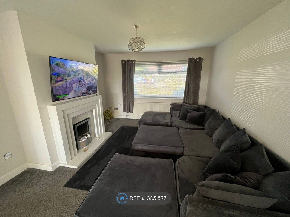Property photo 2 of 24