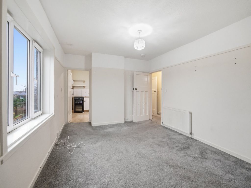 Property photo 3 of 14 Picture 3