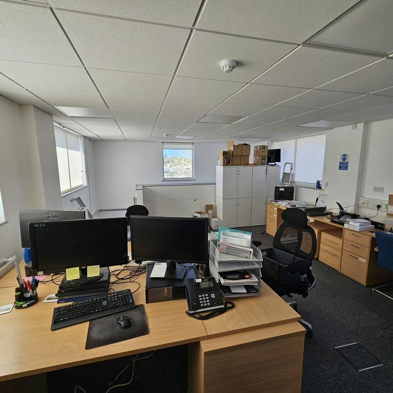 Property photo 2 of 18 20Dd432E97F54Dbe9A82893A43B90Cbd.Jpg