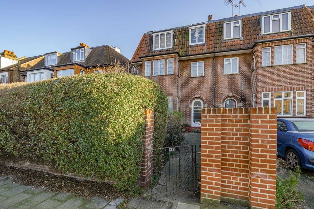 Property photo 1 of 4