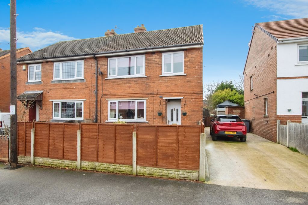 Property photo 3 of 15