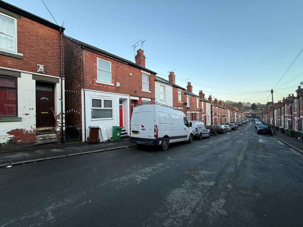 Property photo 1 of 12