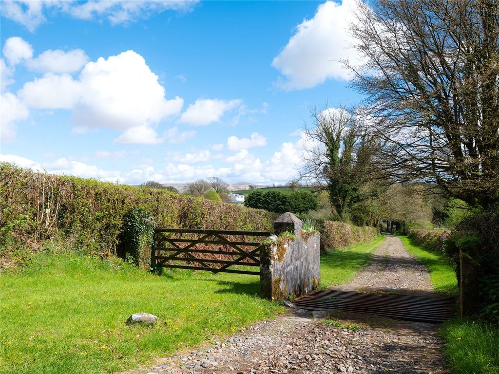 Property photo 2 of 35 Picture No. 03