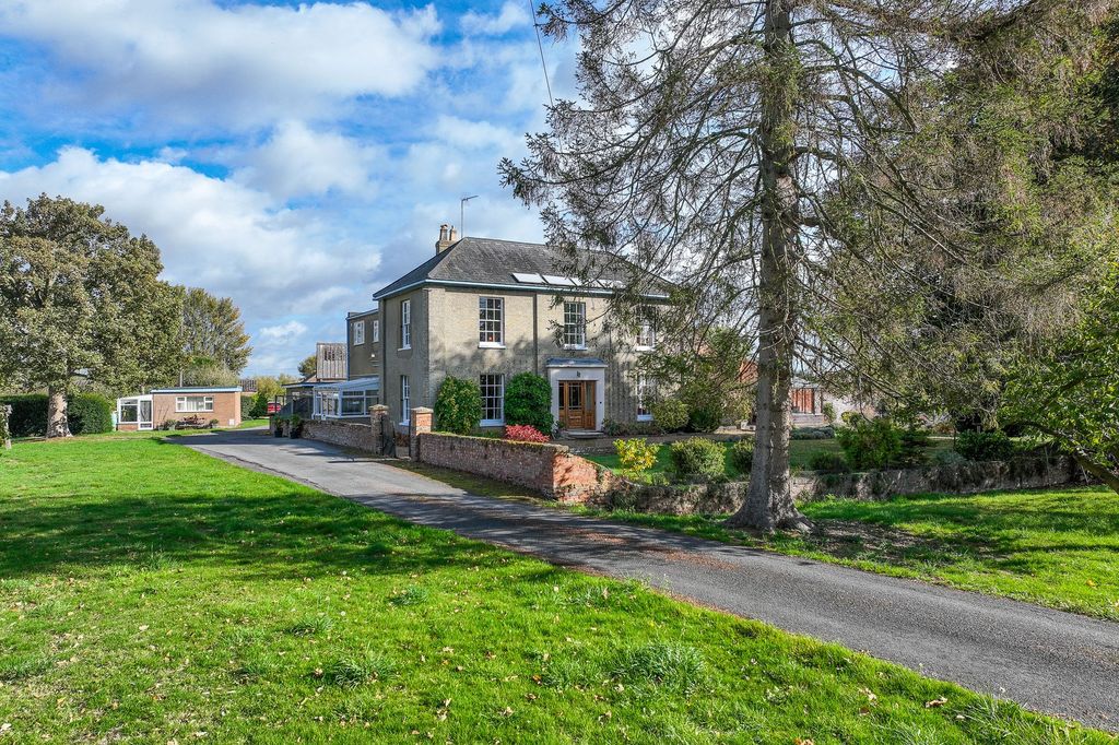 Property photo 1 of 70