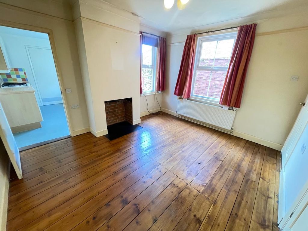 Property photo 3 of 14