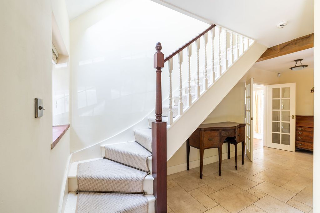 Property photo 3 of 22