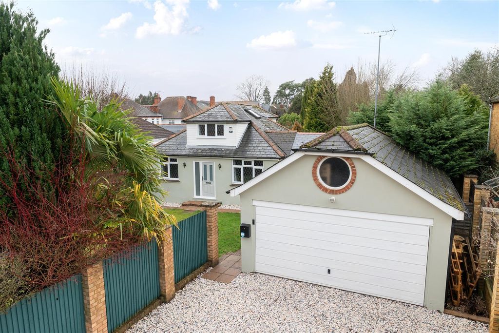 Property photo 1 of 26 1402805-2-6978F439B91Ec.Jpg