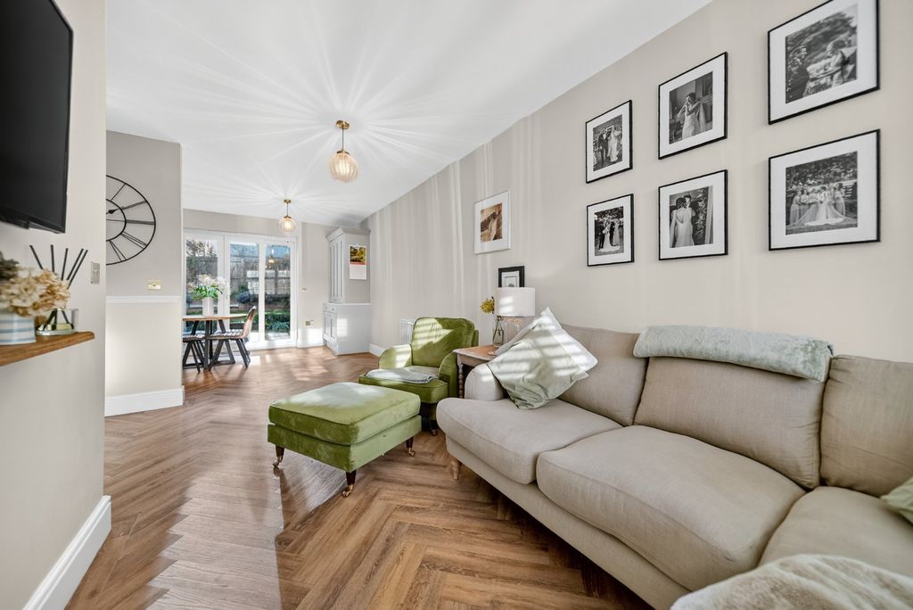 Property photo 3 of 17 Picture No. 18